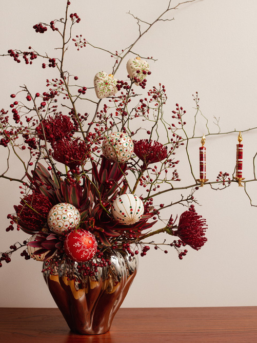 Szklana bombka choinkowa - serce z motywem gałązek