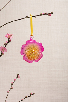 Ozdoba wielkanocna szklany żółty kwiatek z efektem zielonego pyłku