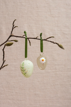 Ozdoba wielkanocna 2 szklane jajka z motywem polnych kwiatów