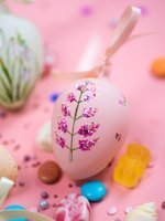 Ozdoba wielkanocna 2 szklane jajka z motywem różowych polnych kwiatów